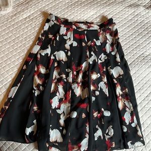 White House Black Market Skirt, Size 6, EUC